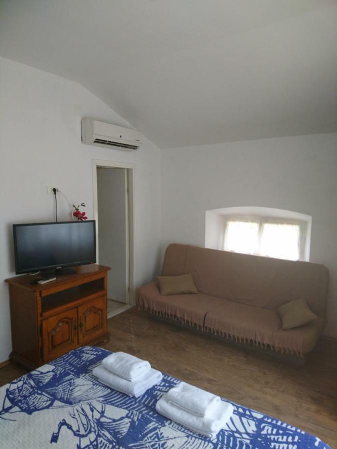 Apartment Dalmatinac Ivo Polače Dış mekan fotoğraf